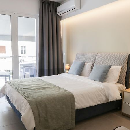 V36 Suites Atena Exterior foto