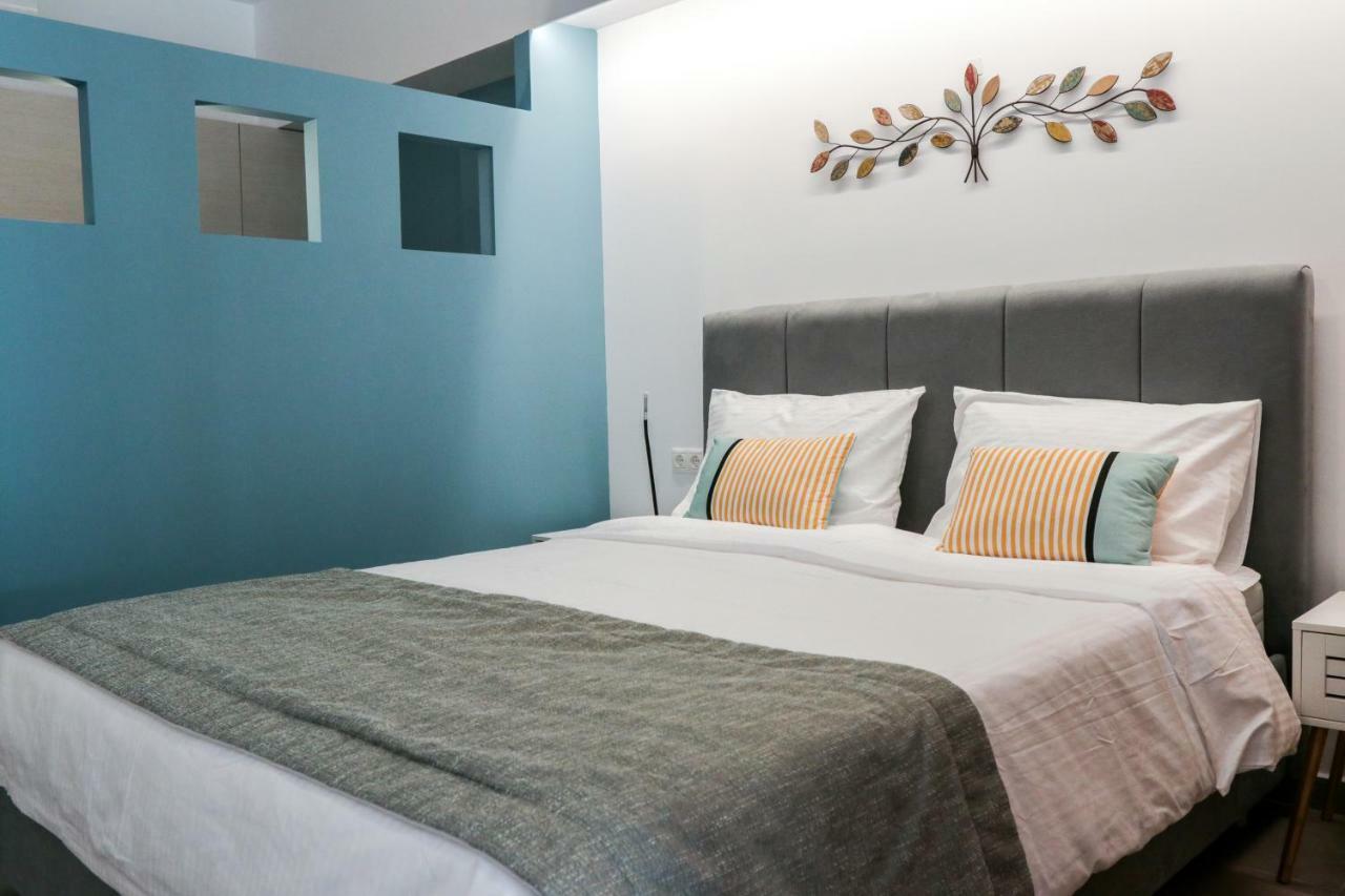 V36 Suites Atena Exterior foto